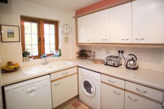 house or flat for sale or rent in south west London
